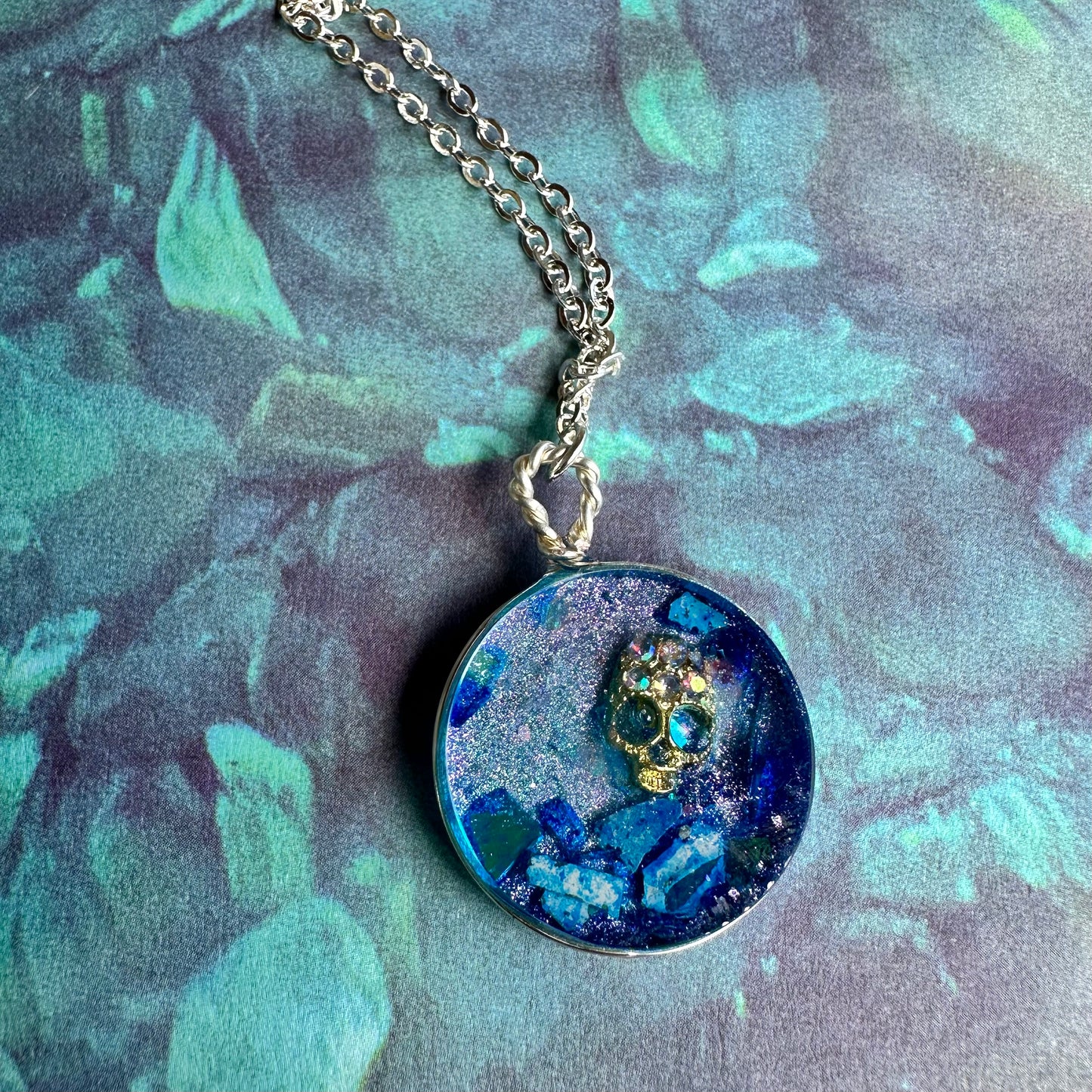 Shipwreck Necklace - Gold