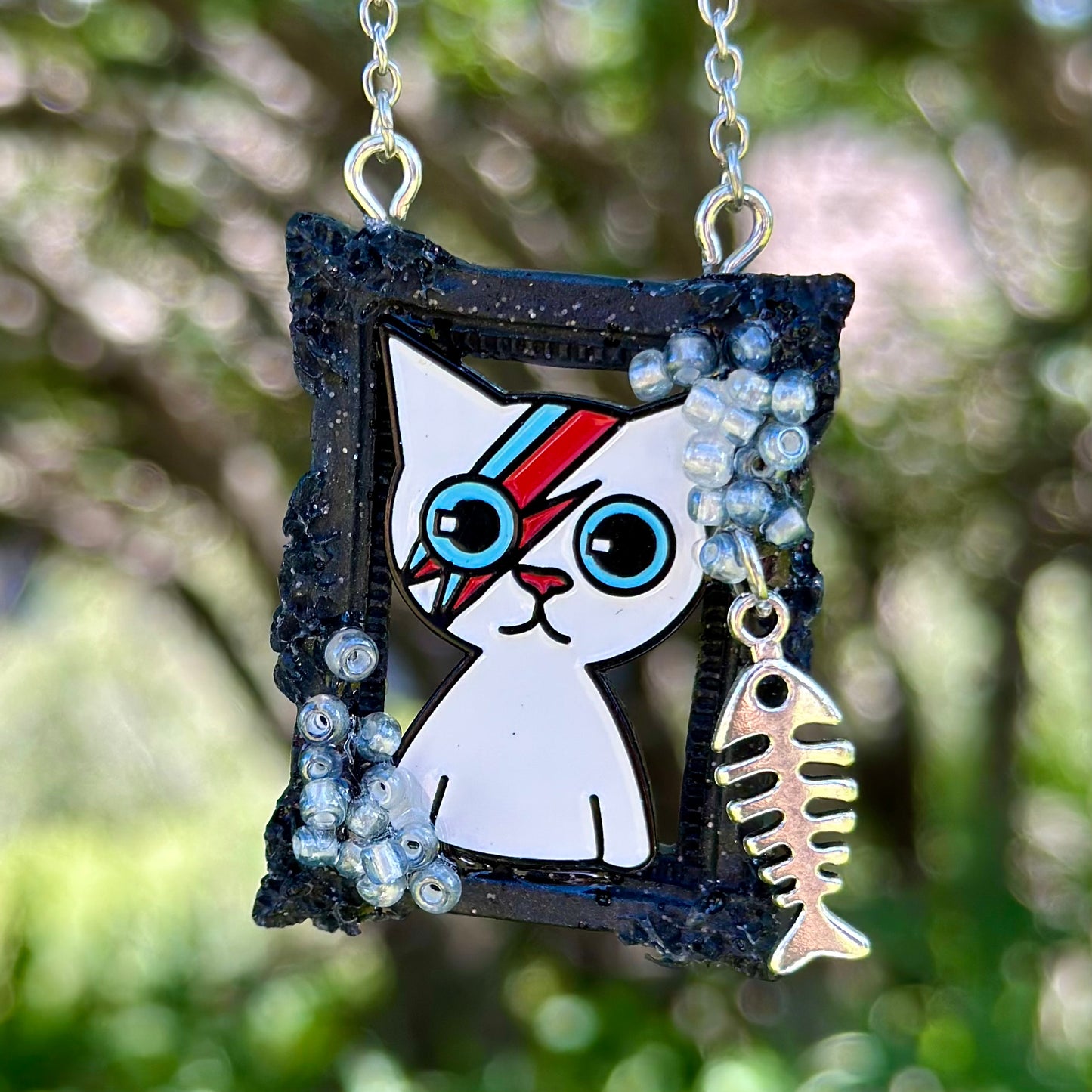 Bowie Cat Frame Pendant Necklace