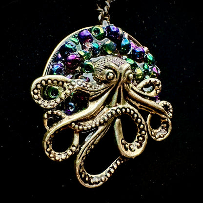 Deep Dive Pendant Necklace