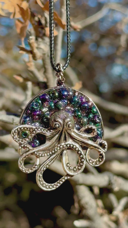 Deep Dive Pendant Necklace